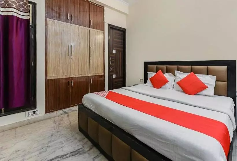Hotelli Oyo 22968 Devanshi Residency