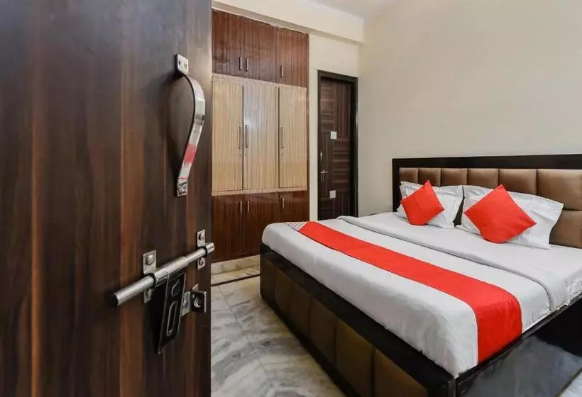Hotelli Oyo 22968 Devanshi Residency