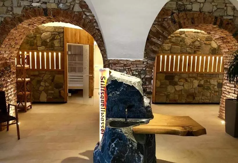 Hotelli Stift St. Georgen Am Längsee