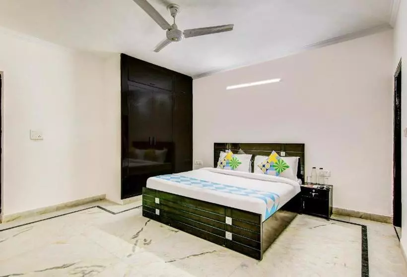 ペンション Oyo Home 66803 Spacious Studio Sector 21b