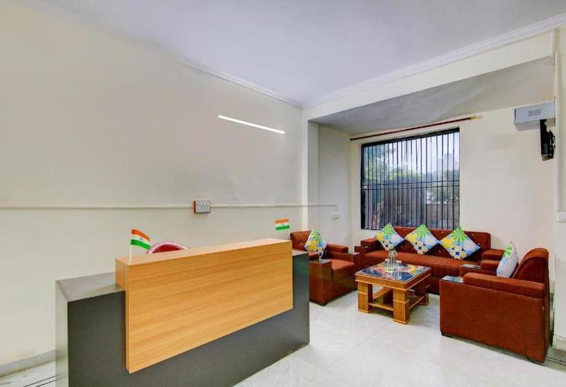 ペンション Oyo Home 66803 Spacious Studio Sector 21b