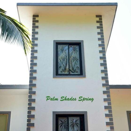 פנסיון Palm Shades Spring