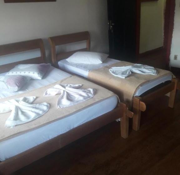 پانسیون Pousada Tiradentes