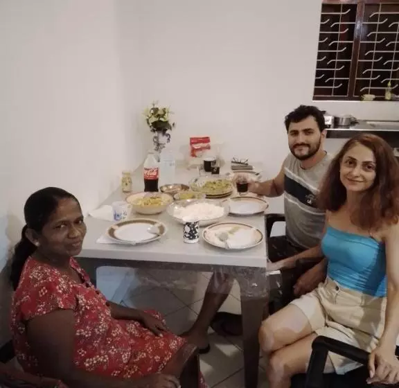 پانسیون Sea Side Bay House