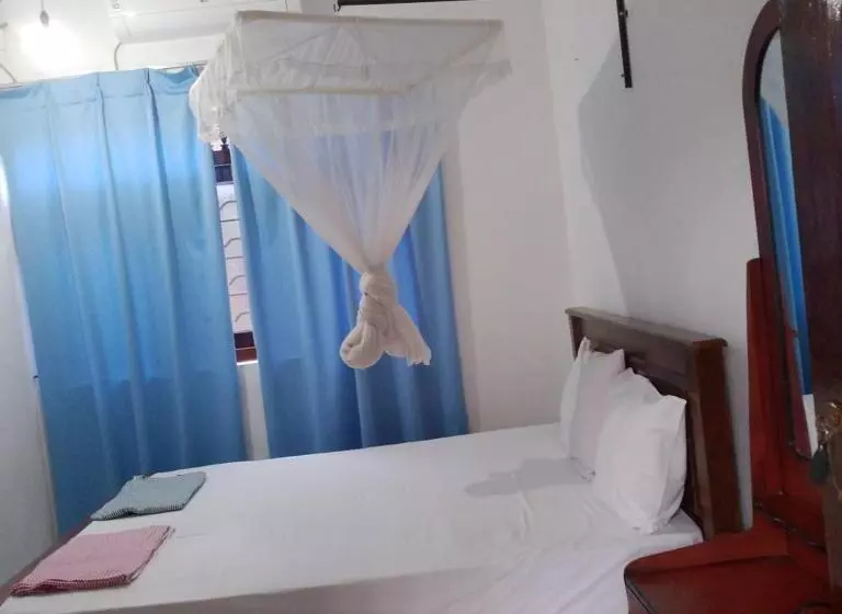 پانسیون Sea Side Bay House