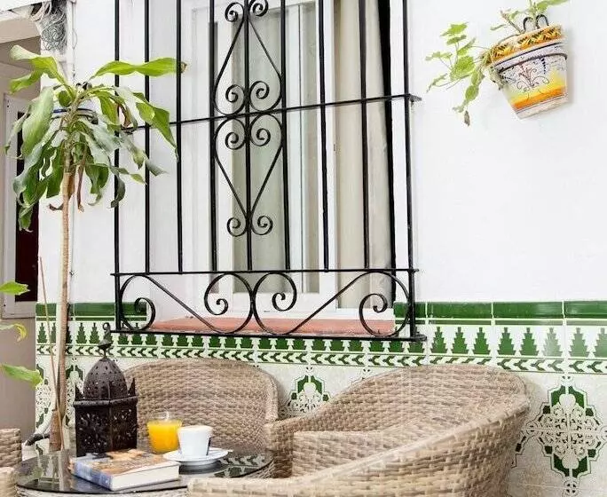 Хостел Marbella