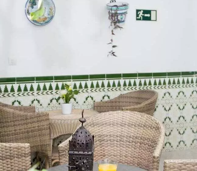 Хостел Marbella