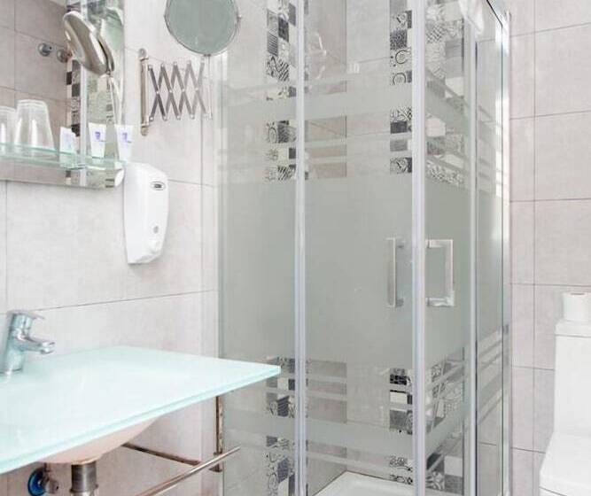 簡易ホテル Marbella