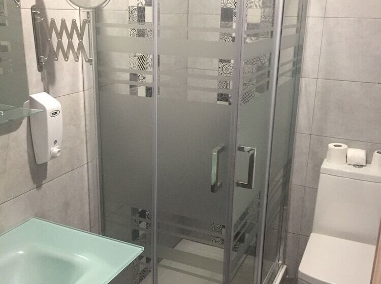 簡易ホテル Marbella