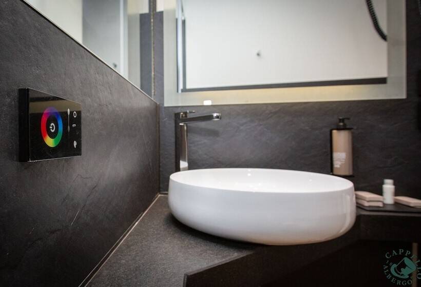 هتل Albergo Cappello E Cadore