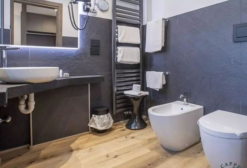 هتل Albergo Cappello E Cadore