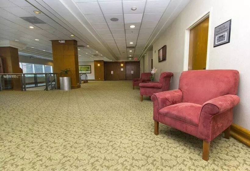 هتل Courtyard Monterrey San Jeronimo