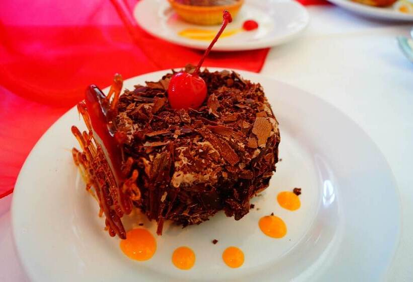 فندق Courtyard Monterrey San Jeronimo