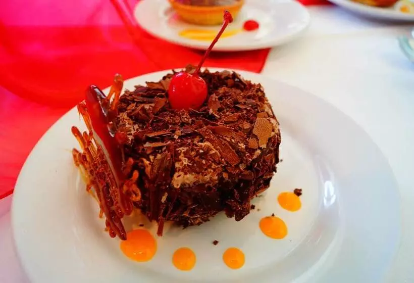 هتل Courtyard Monterrey San Jeronimo