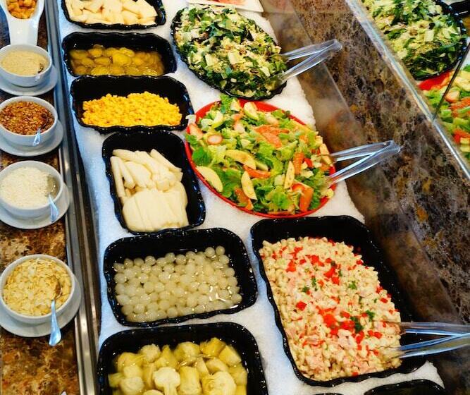 فندق Courtyard Monterrey San Jeronimo