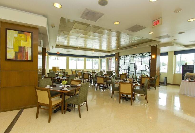 فندق Courtyard Monterrey San Jeronimo