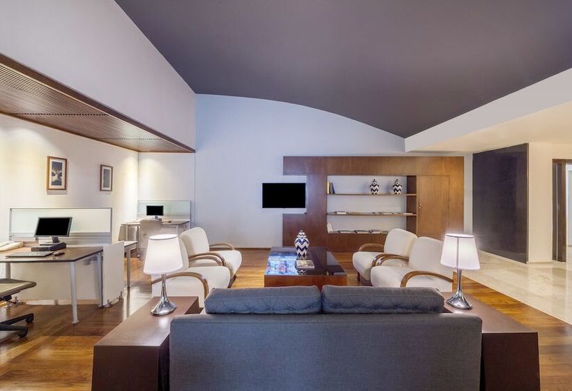 هتل Grand Fiesta Americana Queretaro