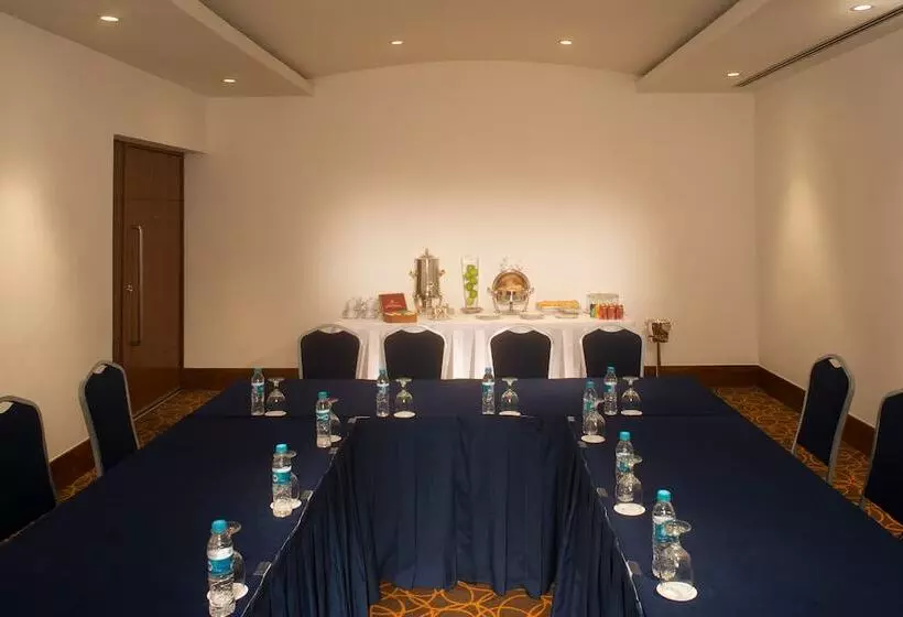 Szálloda Grand Fiesta Americana Queretaro