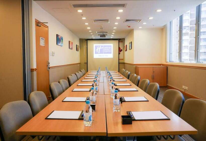 هتل Holiday Inn Express Hong Kong Causeway Bay, An Ihg