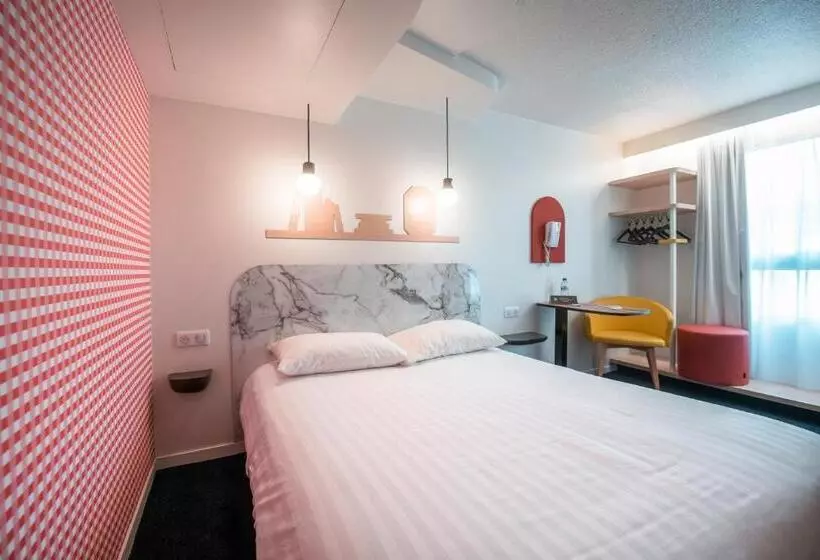 Отель Ibis Styles Vichy Centre