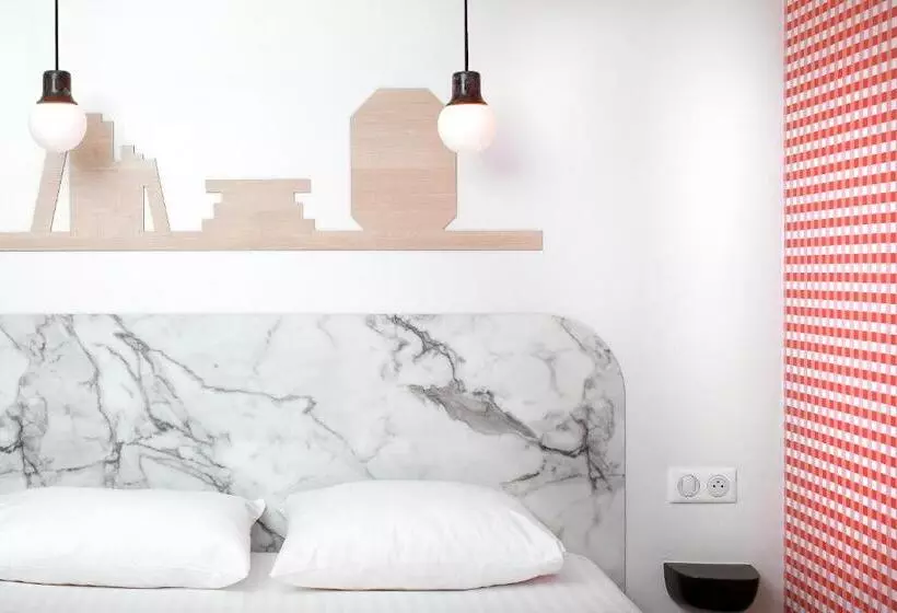 Отель Ibis Styles Vichy Centre