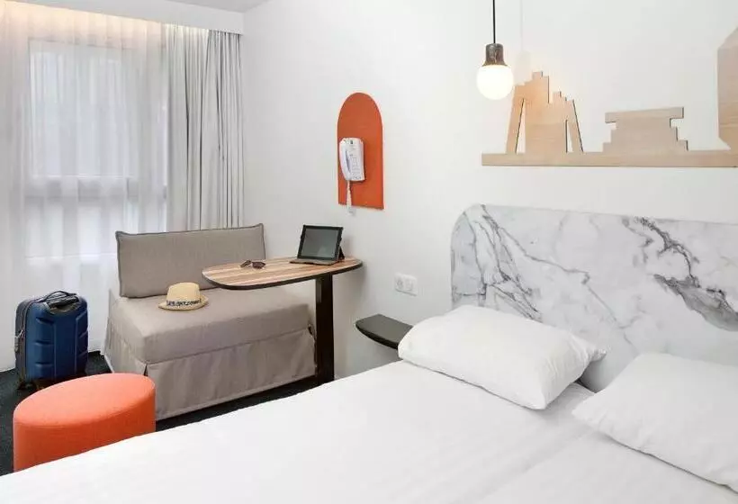 Отель Ibis Styles Vichy Centre