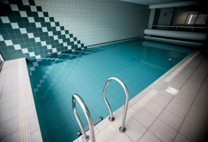 호텔 Kyriad Clermont Ferrand Sud  La Pardieu