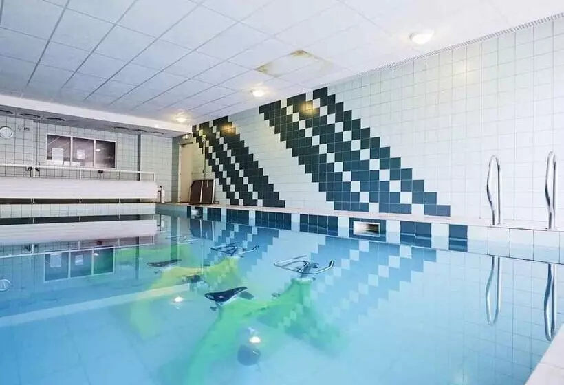Hotelli Kyriad Clermont Ferrand Sud  La Pardieu