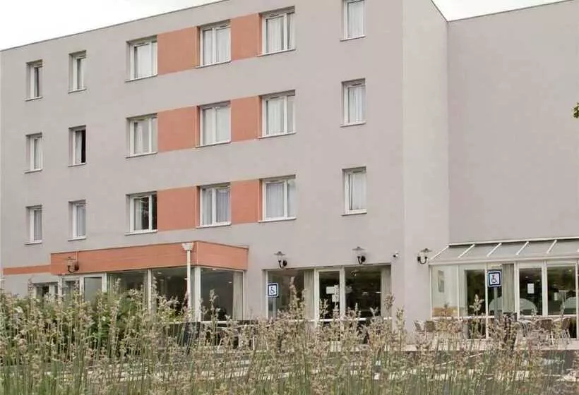 Hotelli Kyriad Clermont Ferrand Sud  La Pardieu