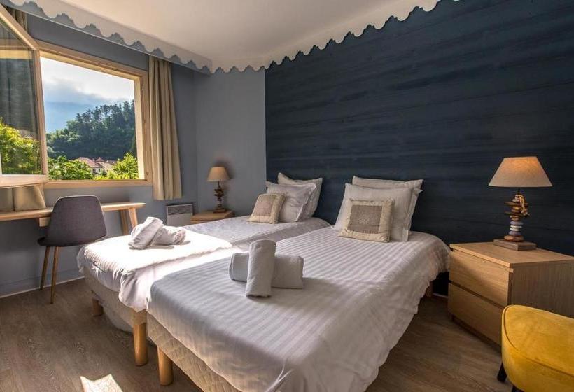 Отель Studio Les Pieds Dans L Eau