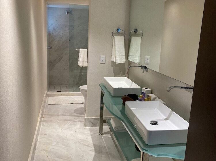 ホテル Residence L´ Heritage Tennyson By Bluebay