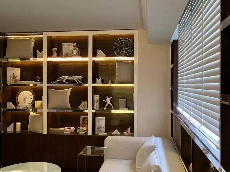 Отель Residence L´ Heritage Tennyson By Bluebay