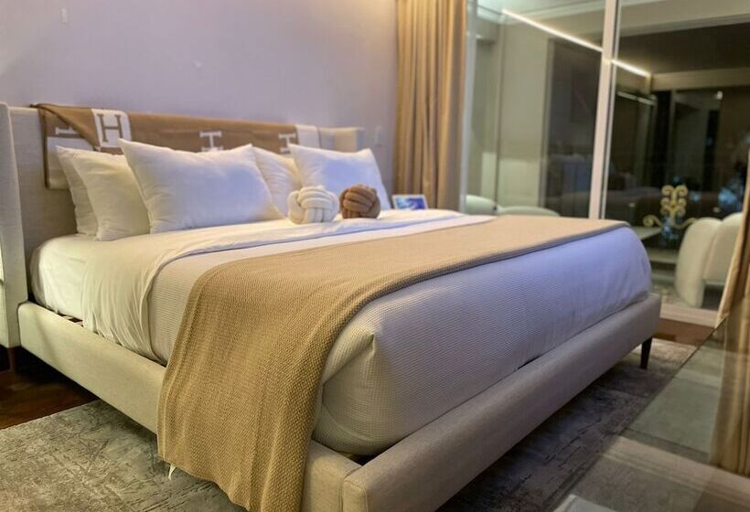 ホテル Residence L´ Heritage Tennyson By Bluebay