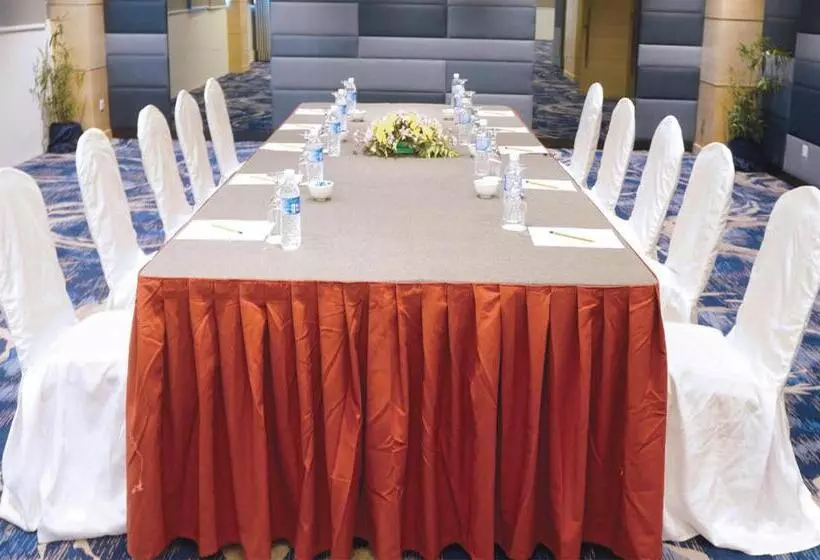 ホテル Sabah Oriental