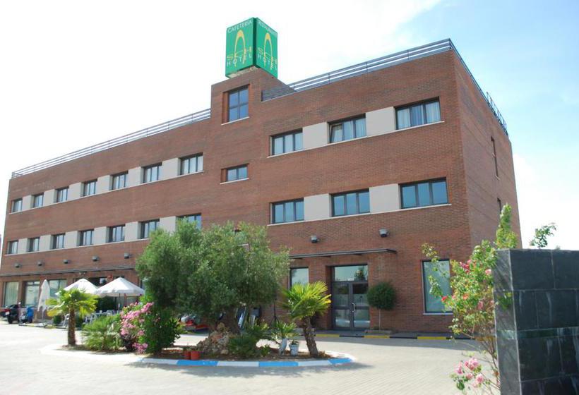 فندق Puerta Guadalajara