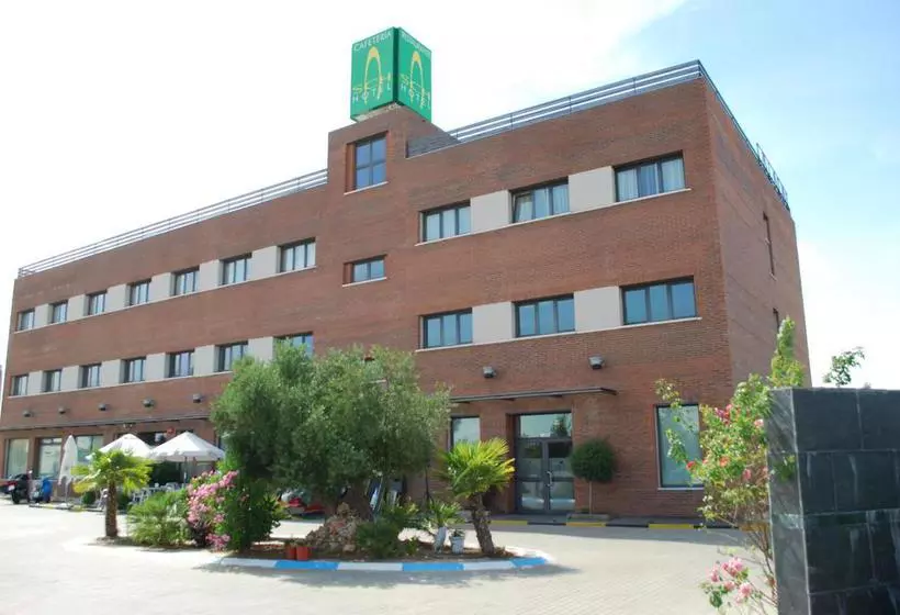 فندق Puerta Guadalajara