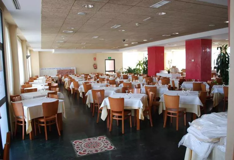 فندق Puerta Guadalajara