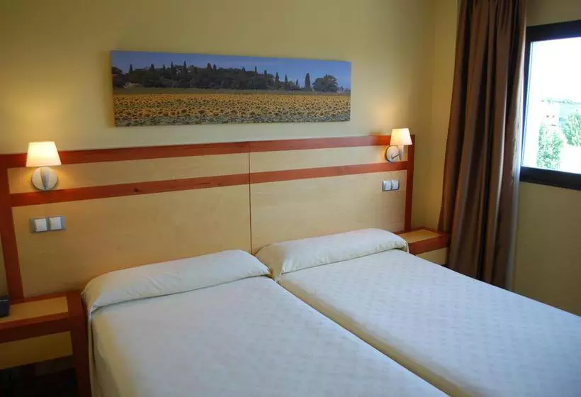 فندق Puerta Guadalajara