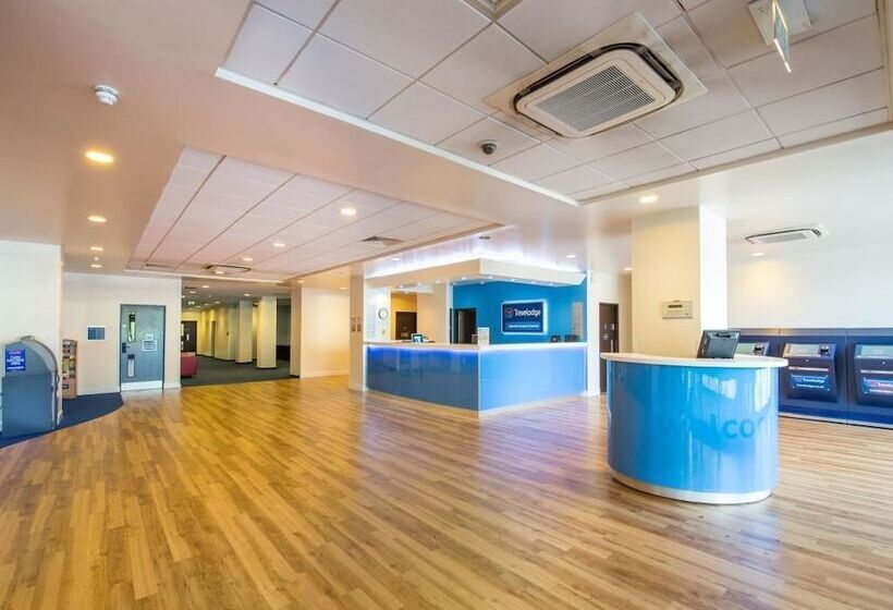 酒店 Travelodge Gatwick Airport Central