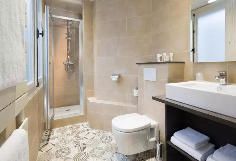 هتل Vaneau Saint Germain