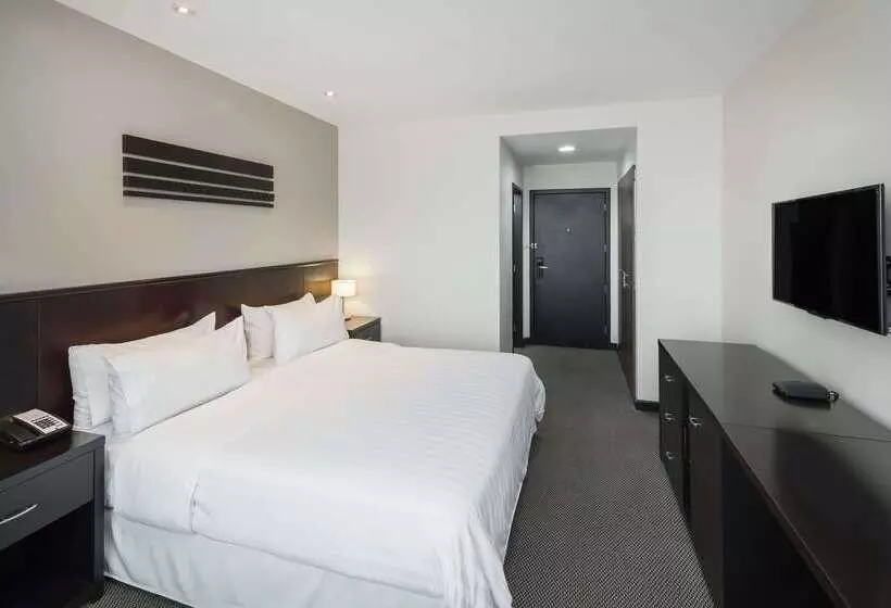 Отель Wyndham Garden Guayaquil