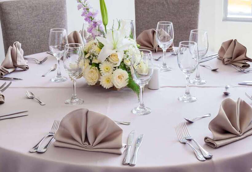 ホテル Wyndham Garden Guayaquil