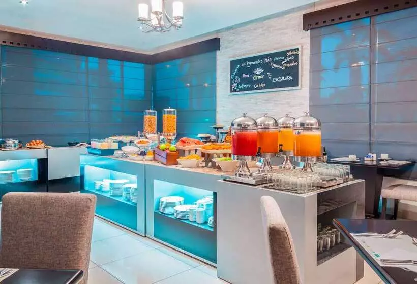 Отель Wyndham Garden Guayaquil