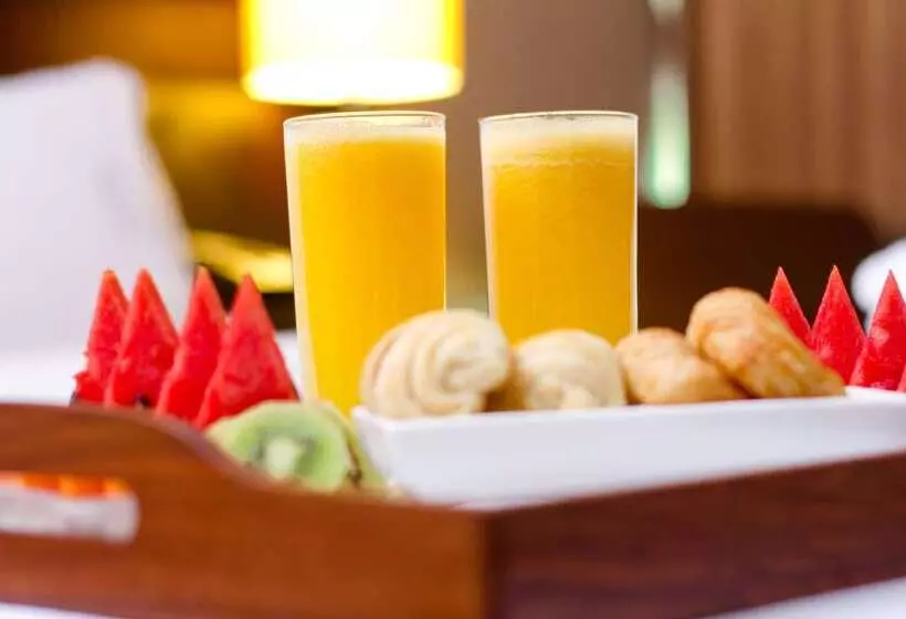 Отель Wyndham Garden Guayaquil