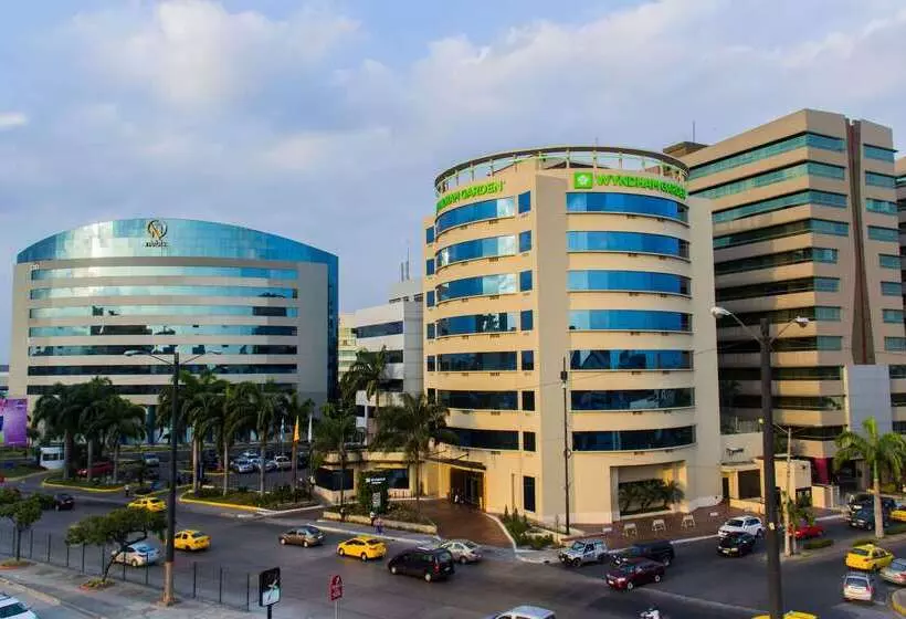 Отель Wyndham Garden Guayaquil