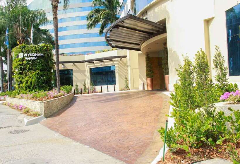 ホテル Wyndham Garden Guayaquil