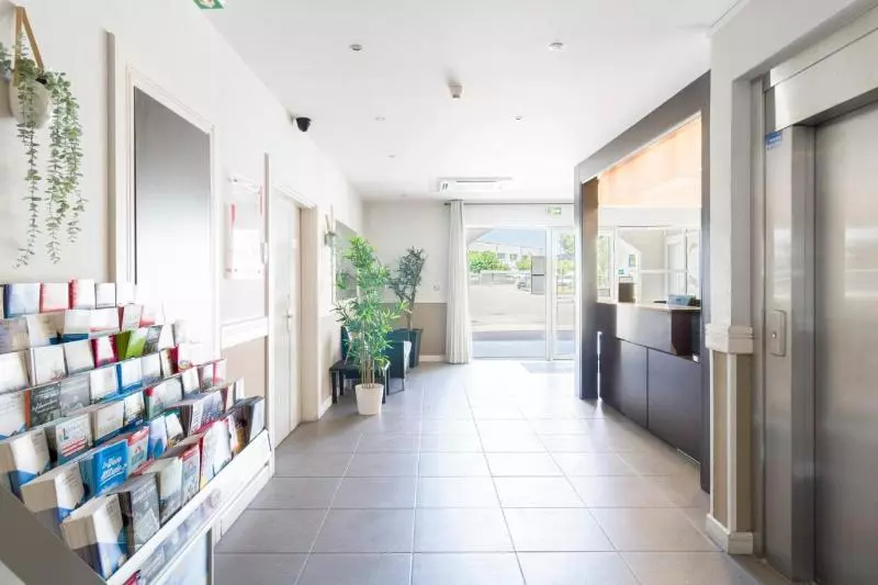 Garden & City Aix En Provence   Rousset