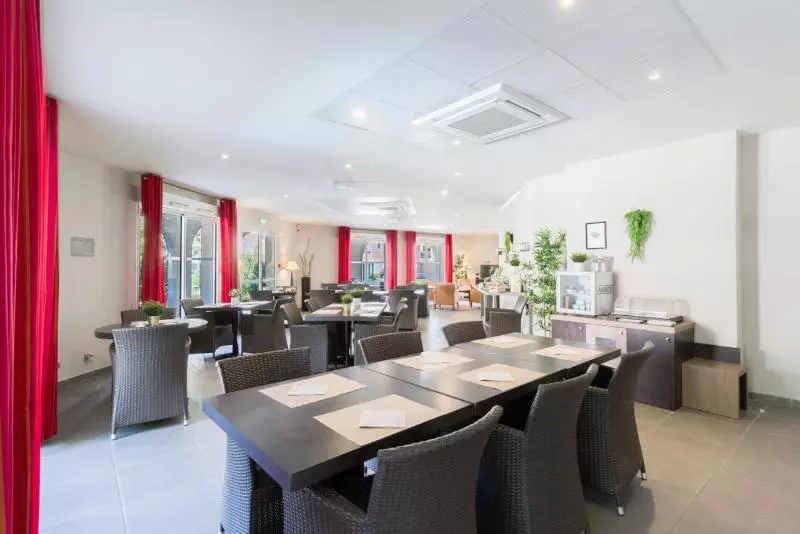 Garden & City Aix En Provence   Rousset