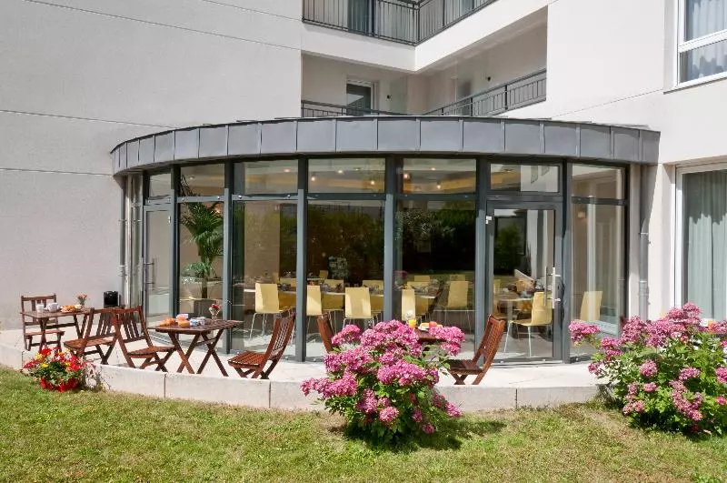 Aparthotel Adagio Access Paris Vanves   Porte De Châtillon