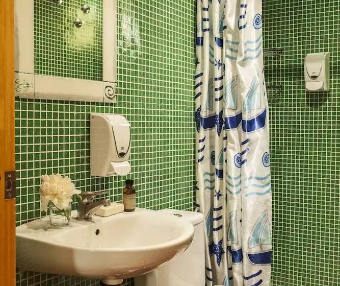 Ainb Las Ramblas Guardia Apartments